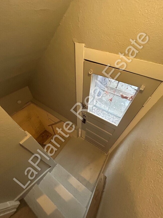 Building Photo - 1804 Bigelow St