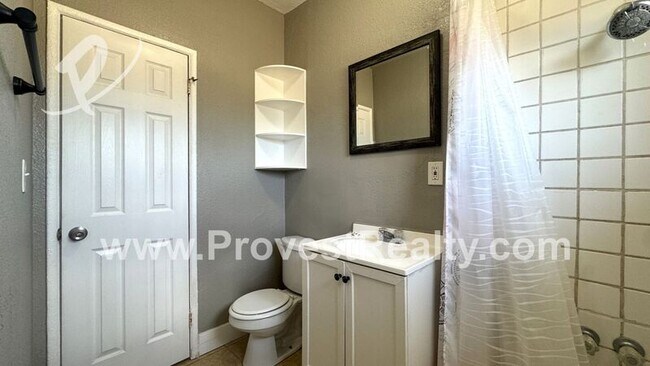 Building Photo - 12079 Sand Ct