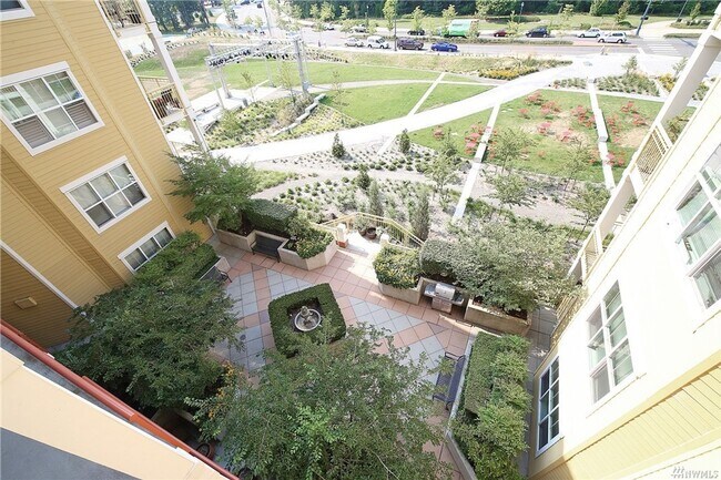 Building Photo - 1Bd/1Ba Redmond Condo