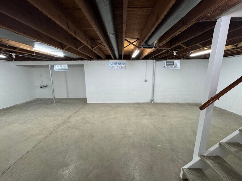 Basement - 270 Kenridge Rd