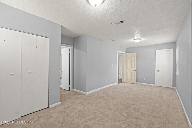 Building Photo - 2739 King Cole Dr