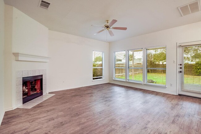 Building Photo - 1102 Black Locust Drive West