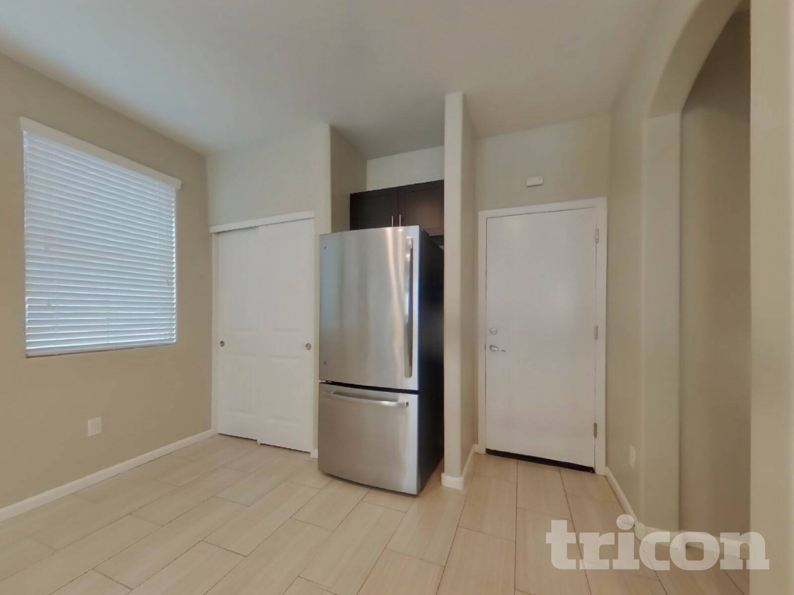 Building Photo - 12551 W Hummingbird Terrace