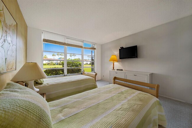 Building Photo - 801 Cypress Blvd