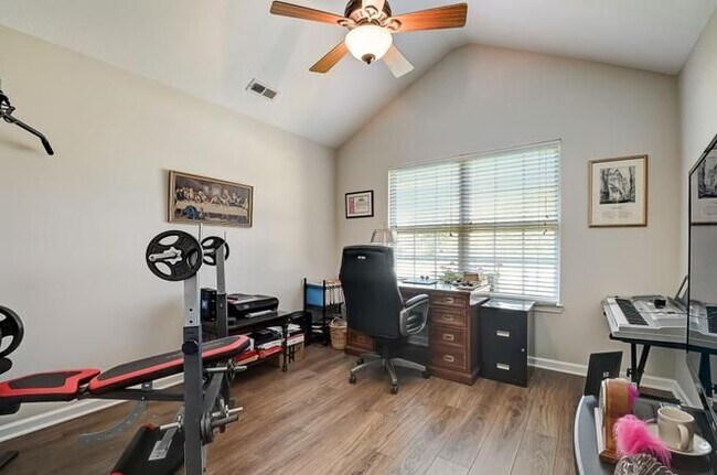 Building Photo - 15884 Brixton Dr