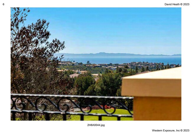 Building Photo - Stunning 4 Bedroom 3 Bath Newport Coast Ho...