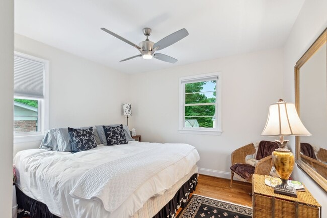 Building Photo - Totally update and impeccably maintained 4...