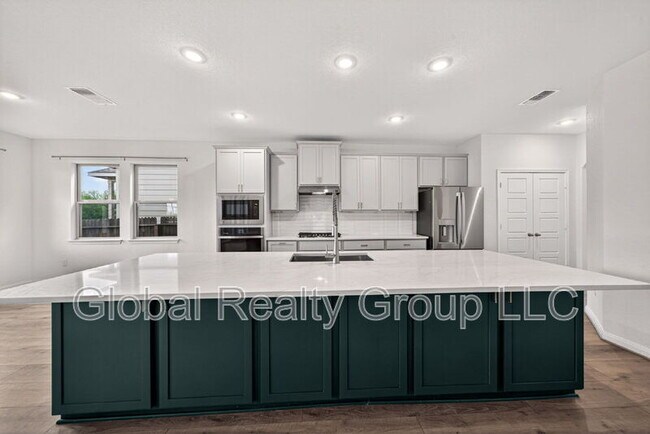 Building Photo - 10064 Mulhouse Dr