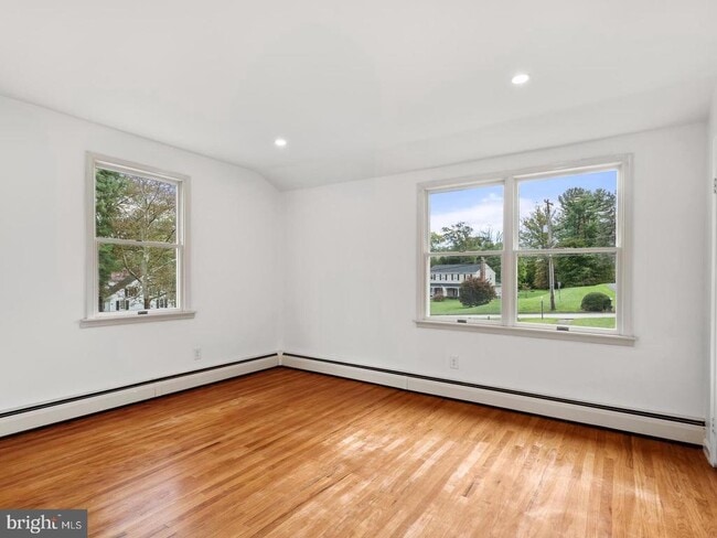 Building Photo - 1105 Waterloo Rd