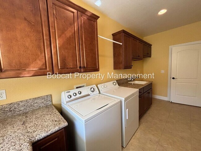 Building Photo - 1360 Turner Ct