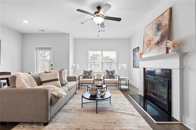 Building Photo - 5873 Greystone Dr