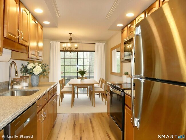 Building Photo - 50 Aiken St