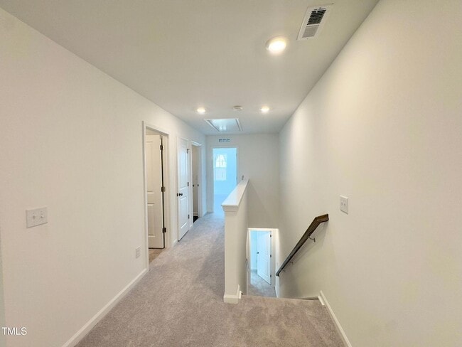 Building Photo - 1529 Crescent Townes Wy