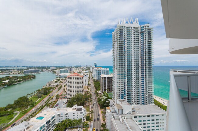 Building Photo - 6301 Collins Ave