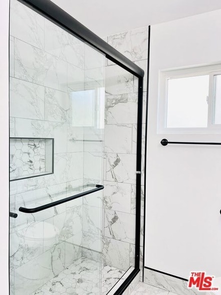 Building Photo - 10936 Hartsook St