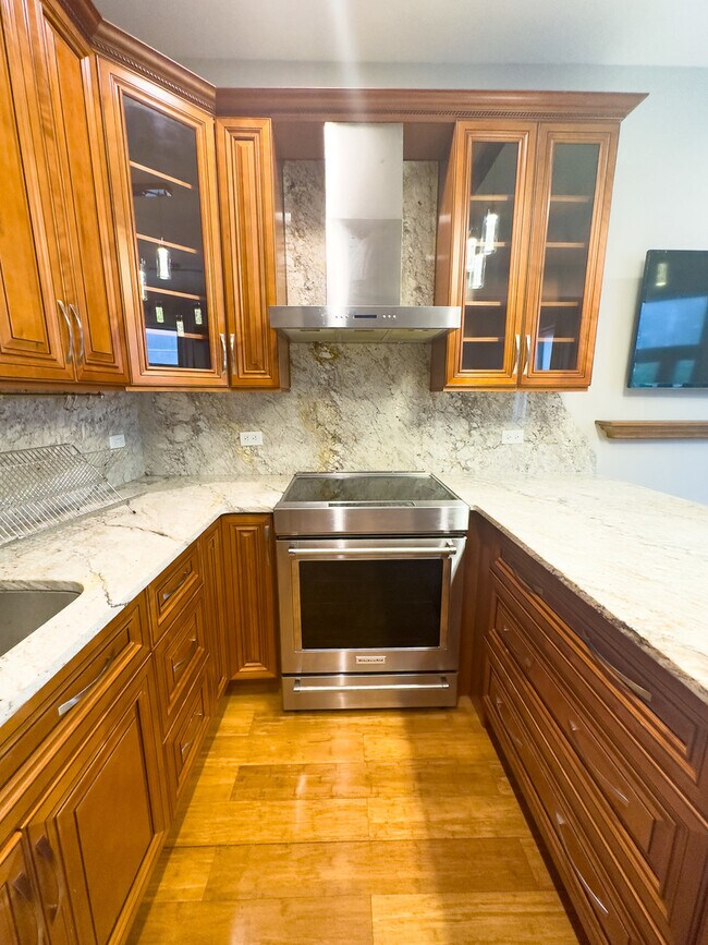 Building Photo - 3714 S Indiana Ave