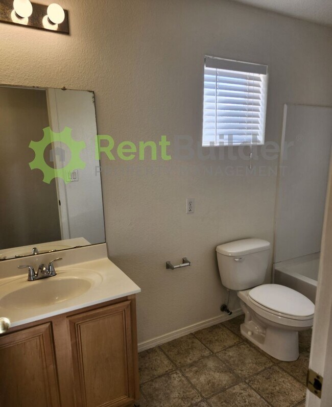 Building Photo - Stunning 5-Bed Northern Hills Home – Now Just $2,395/Month!