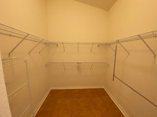 Building Photo - 3 Bedroom 2 bath Home in Cypress Lakes