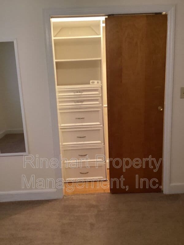 Building Photo - 1232 Melrose Dr