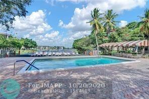 Building Photo - 9420 Poinciana Pl