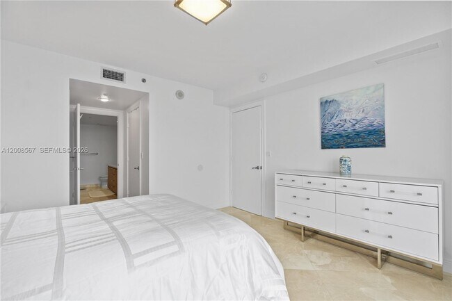Building Photo - 50 Biscayne Blvd