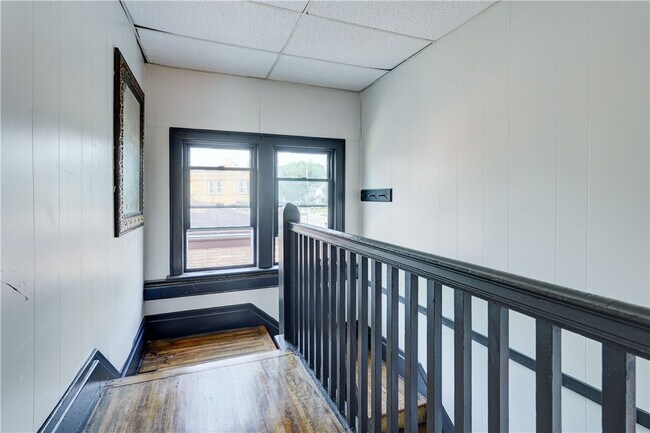 Building Photo - 2247 Clifford Ave