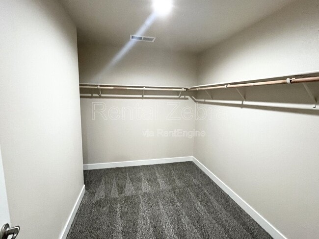 Building Photo - 1353 Carlsbad Dr