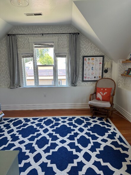 Building Photo - 187 E 300 N