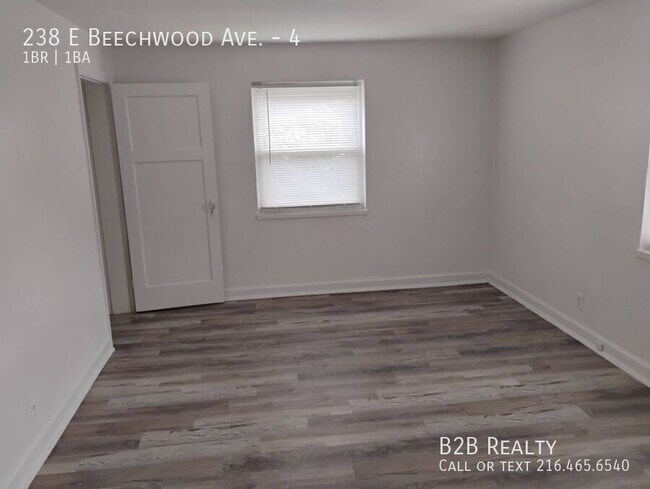 Building Photo - 238 E Beechwood Ave