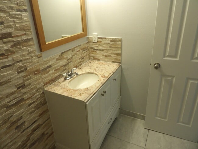 Building Photo - 201 Bonnie Blvd