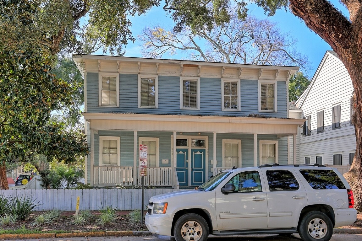 Building Photo - 303 W Park Ave