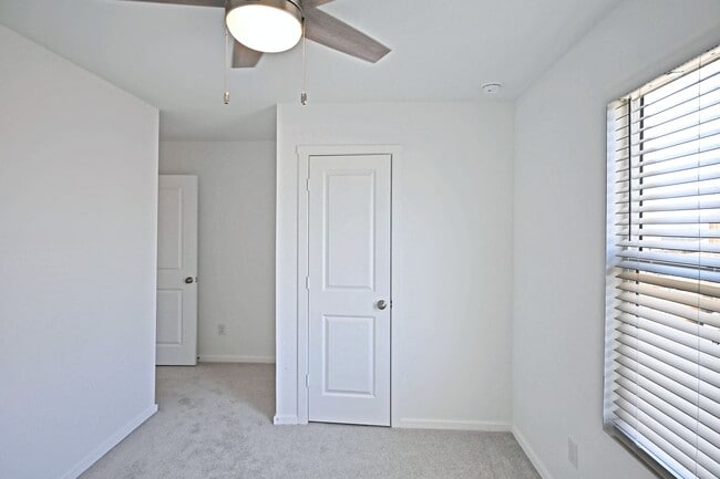 Building Photo - 6718 Marble Rdg