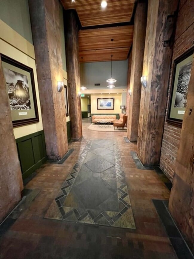 Building Photo - Belltown Loft Condo