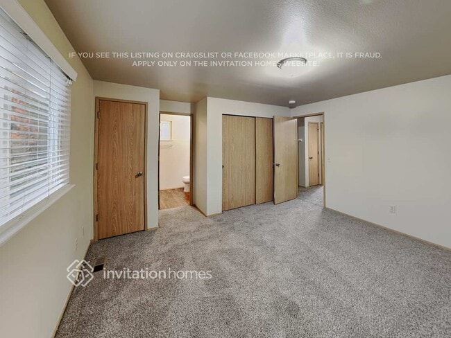 Building Photo - 5125 69th Ave NE