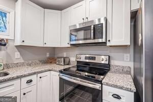 Building Photo - 2501 Fairway Oaks