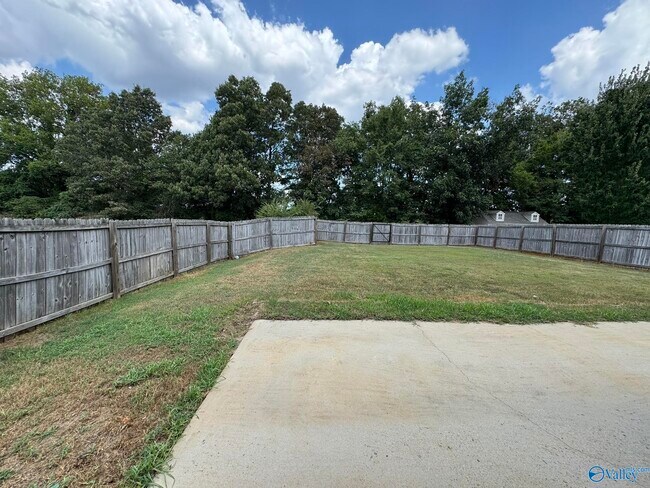 Building Photo - 24707 Rolling Vista Dr