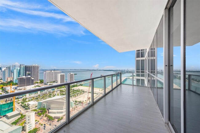 Balcony - 1100 Biscayne Blvd