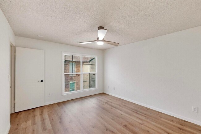 Building Photo - 5981 Arapaho Rd