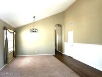 Building Photo - 1801 E Toledo St