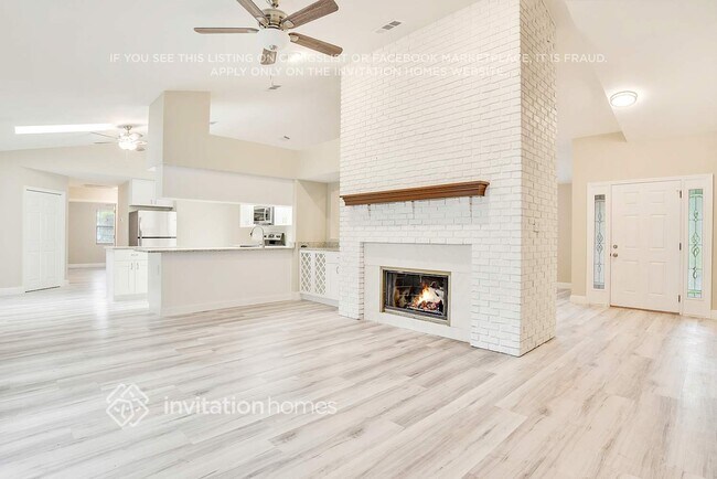 Building Photo - 1751 Moss Ct