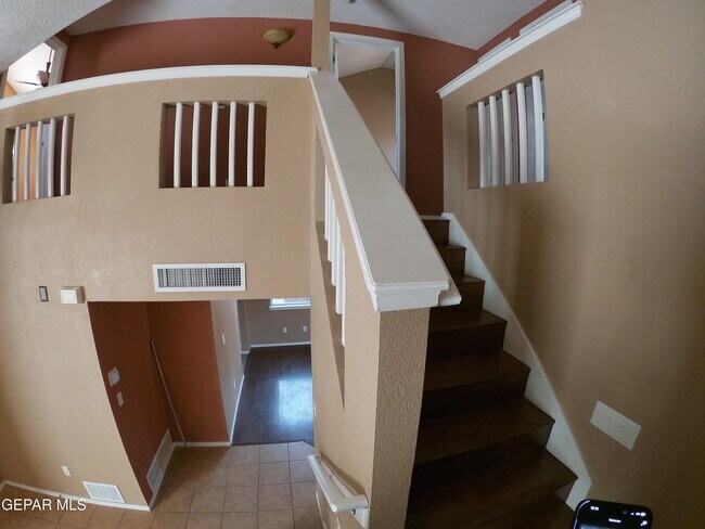 Building Photo - 14201 Pacific Point Dr