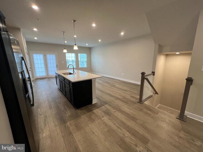 Building Photo - 1550 Adamson Wy