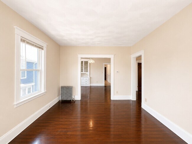 Building Photo - 26 Amaranth Ave