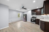 Building Photo - 376 Forrest St