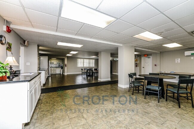 Building Photo - Beautiful Oceanfront Condo in Cocoa Beach!