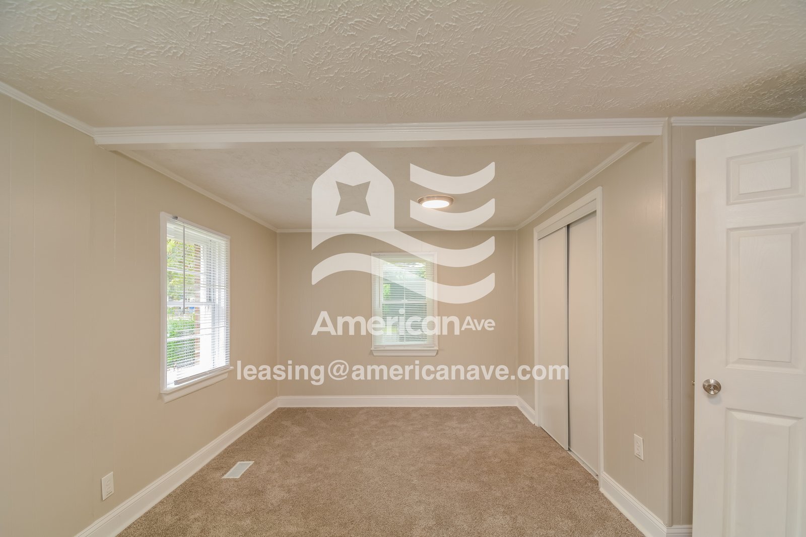 Building Photo - 707 Wilma St