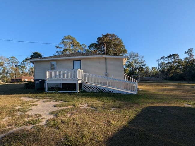 Building Photo - 272 Victory Dr