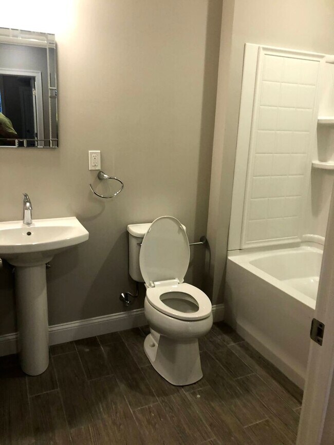 Building Photo - DEERPOINT AT INWOOD CONDOMINIUMS, WOBURN