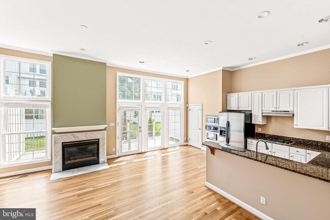 Building Photo - 4022 Dogberry Ln