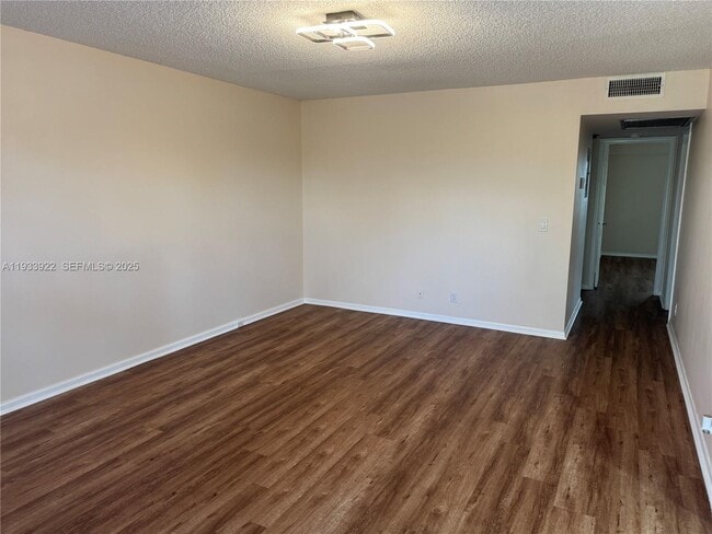 Building Photo - 13250 SW 4th Ct